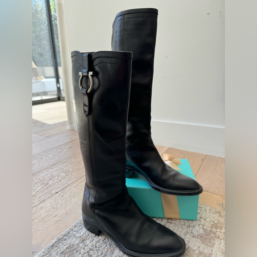 Ferragamo black leather boots size 6.5B.